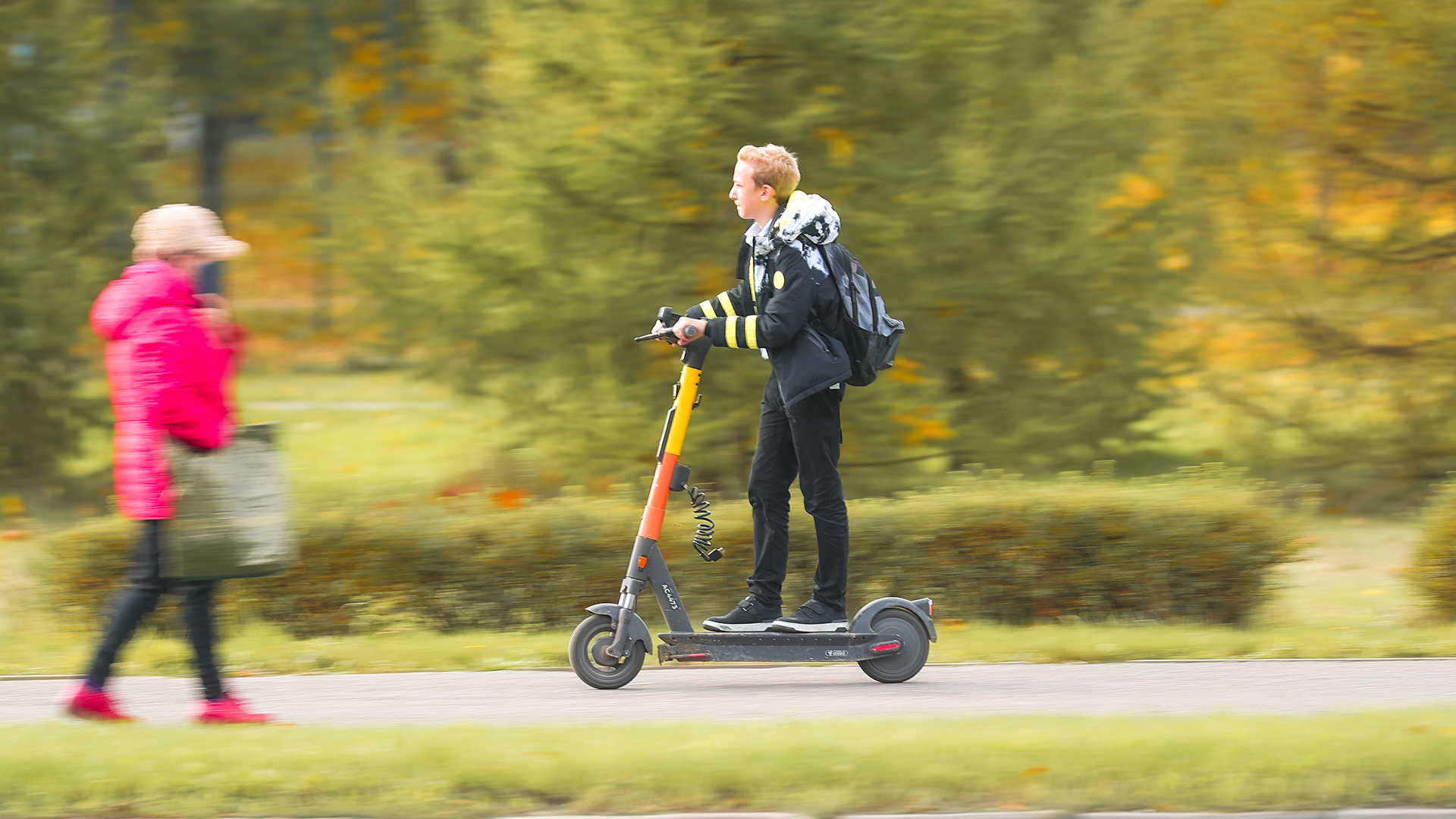 СИМ-СИМ, постройся: в ГД готовят новые правила езды на электросамокатах