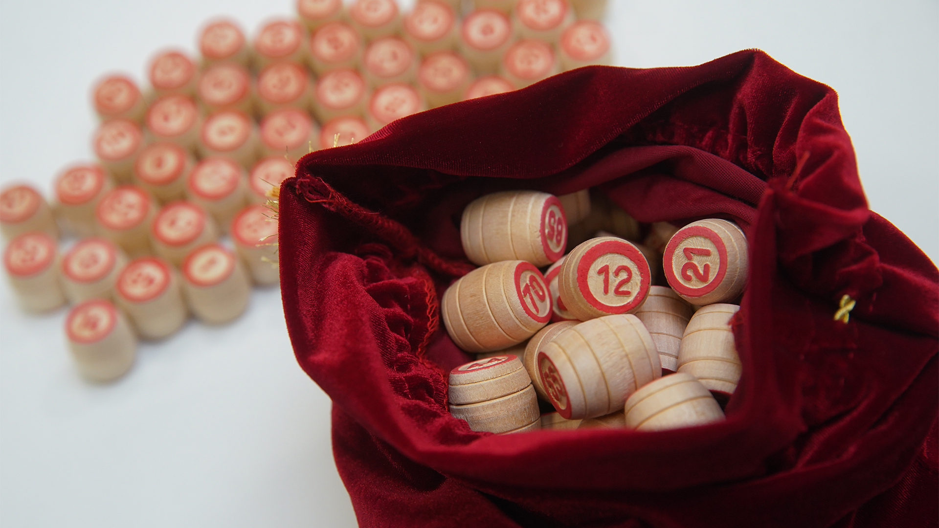 Дождаться билета: доходы бюджета от лотерей выросли на треть в 2025 году