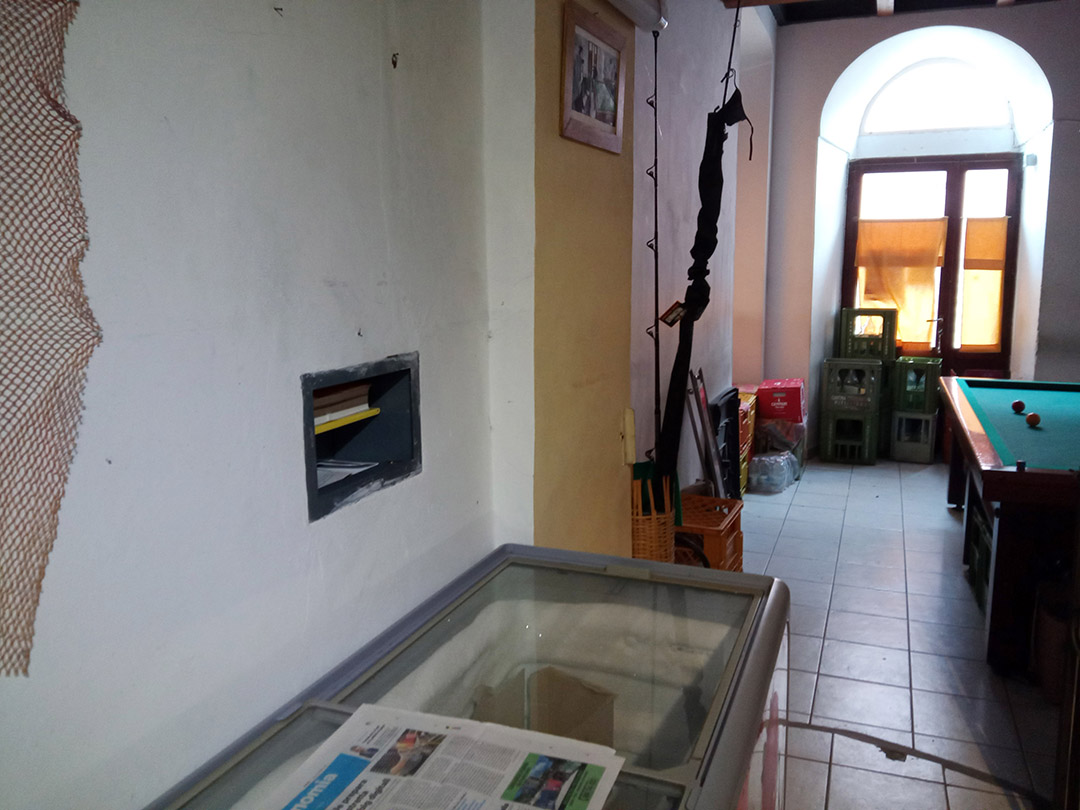 Фото табачного магазина, из сейфа которого воры украли 60 000 евро