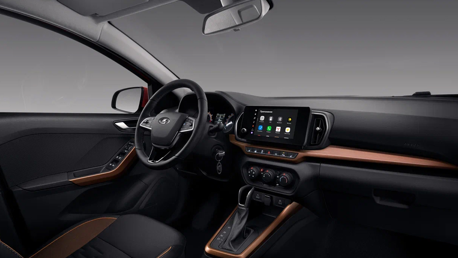 
                    АвтоВАЗ раскрыл цены седана Lada Iskra

        