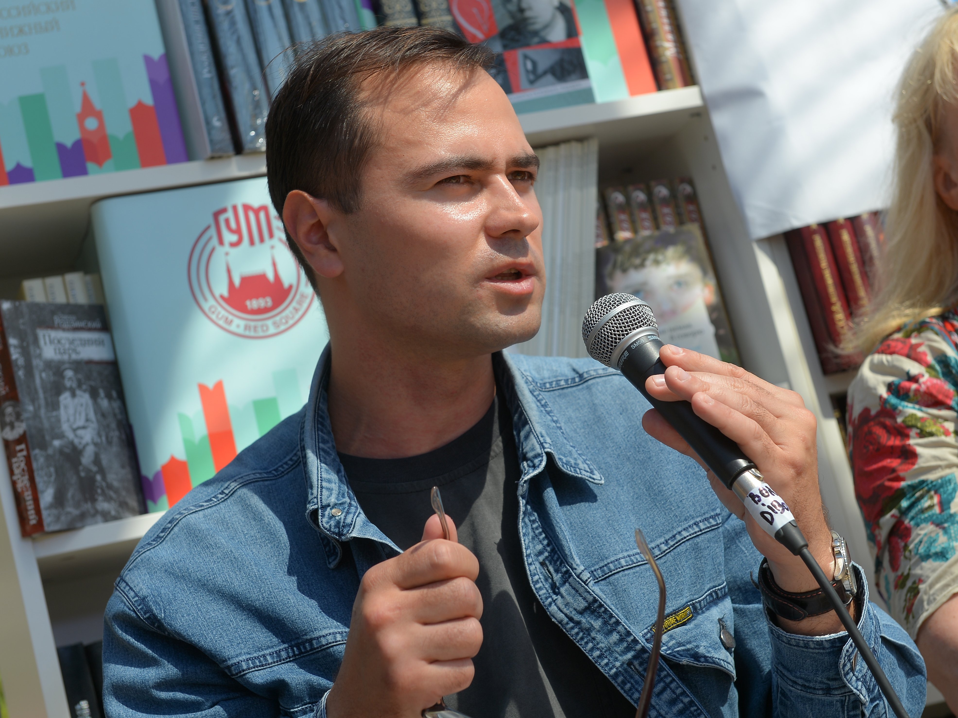 Писатель Василий Авченко