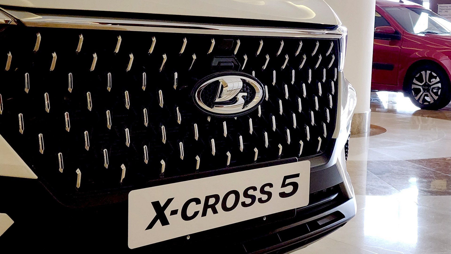 Новая Lada X-cross 5: чего ждать от кроссовера, стоимость, технические  характеристики