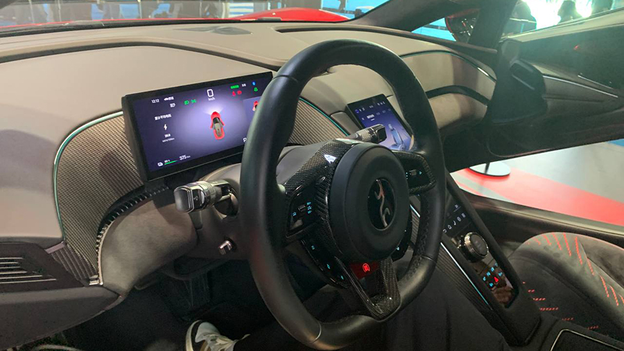 В Китае представили самый быстрый автомобиль в мире
В Китае представили самый быстрый автомобиль в мире