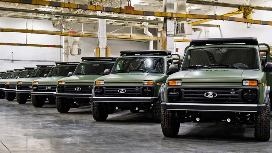 АвтоВАЗ показал особые Lada Niva для Минобороны
АвтоВАЗ показал особые Lada Niva для Минобороны
