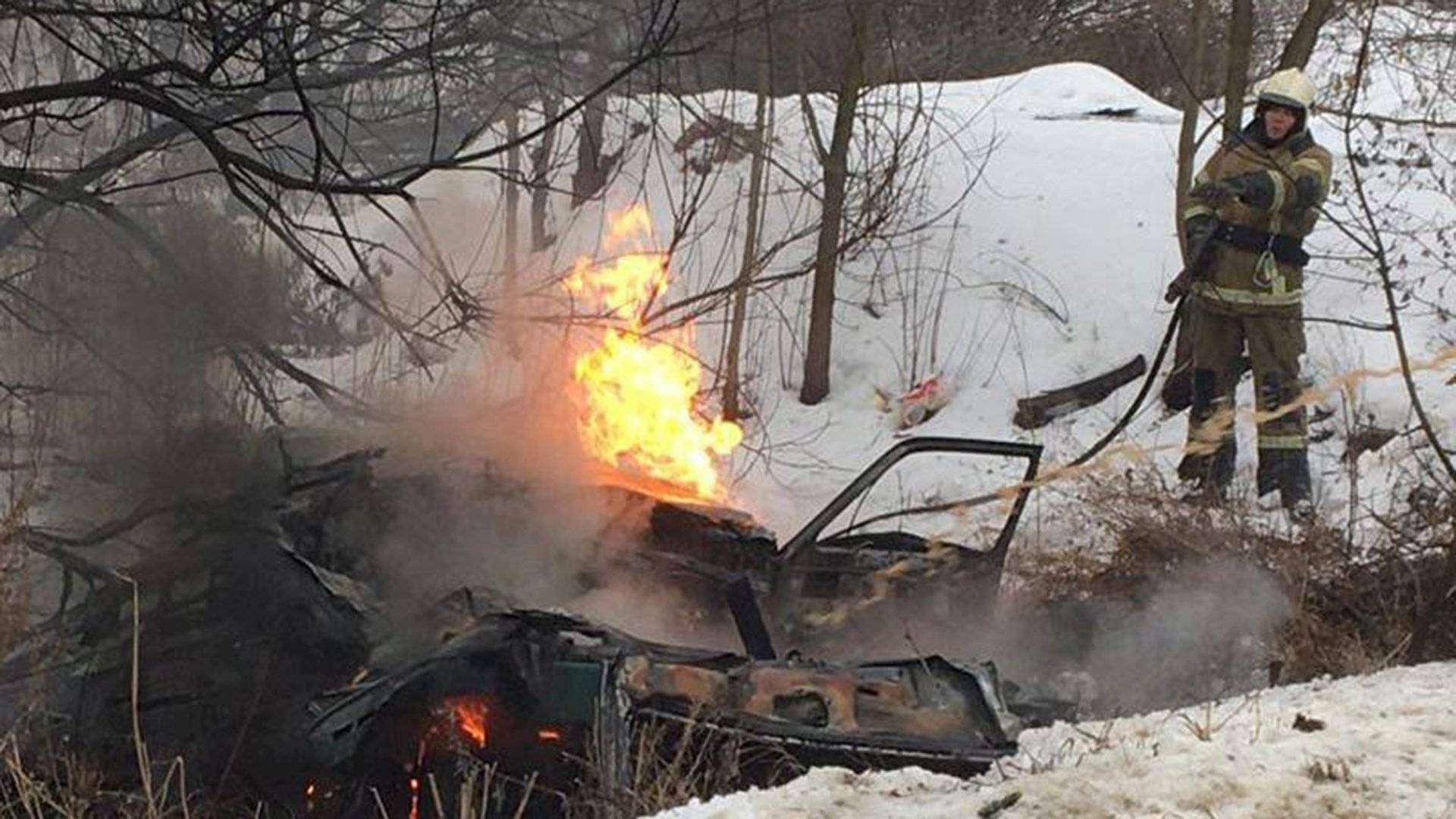 Мужчина погиб из-за взрыва огнетушителя в салоне автомобиля в Мордовии |  Новости | Известия | 17.01.2020