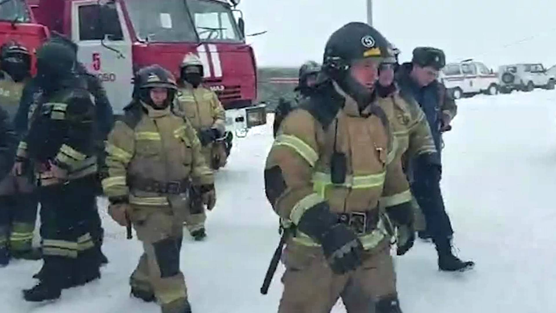 Спасатели начали покидать шахту «Листвяжная» из-за опасной концентрации  газа | Новости | Известия | 25.11.2021