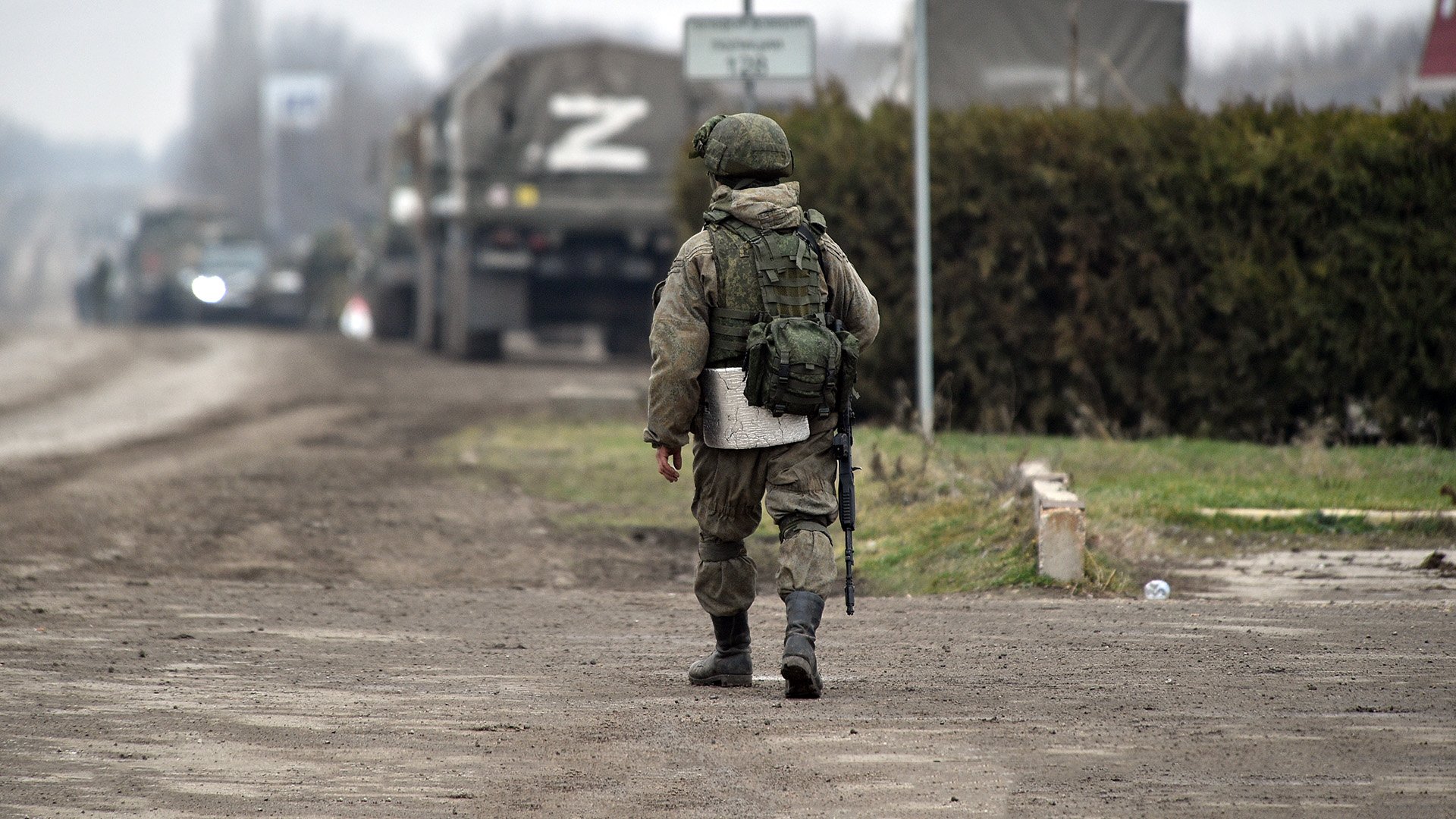 Российские военные без сопротивления вошли в Мелитополь | Новости армии |  Известия | 26.02.2022