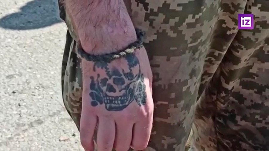 Украинских националистов стали выдавать татуировки. Но вычисляют не только по ним