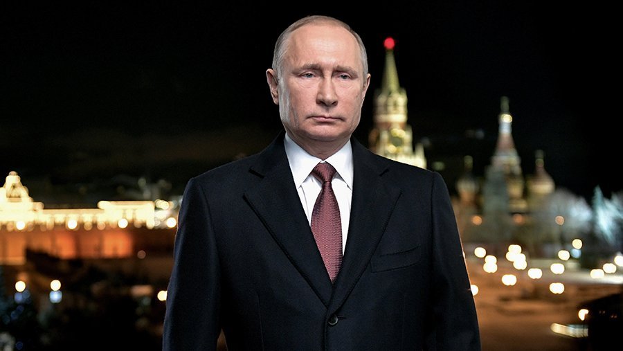 ​Новогоднее поздравление от Путина забросали дизлайками - каналы РФ отключали комментарии