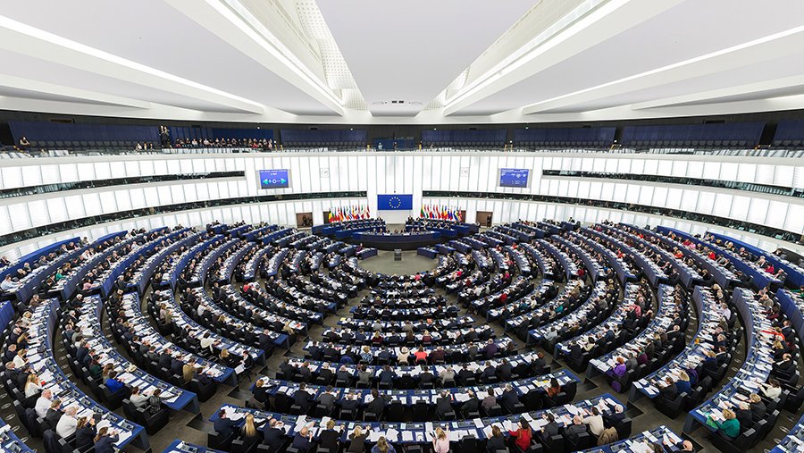 Группа депутатов Европарламента призвала прекратить поддержку Украины