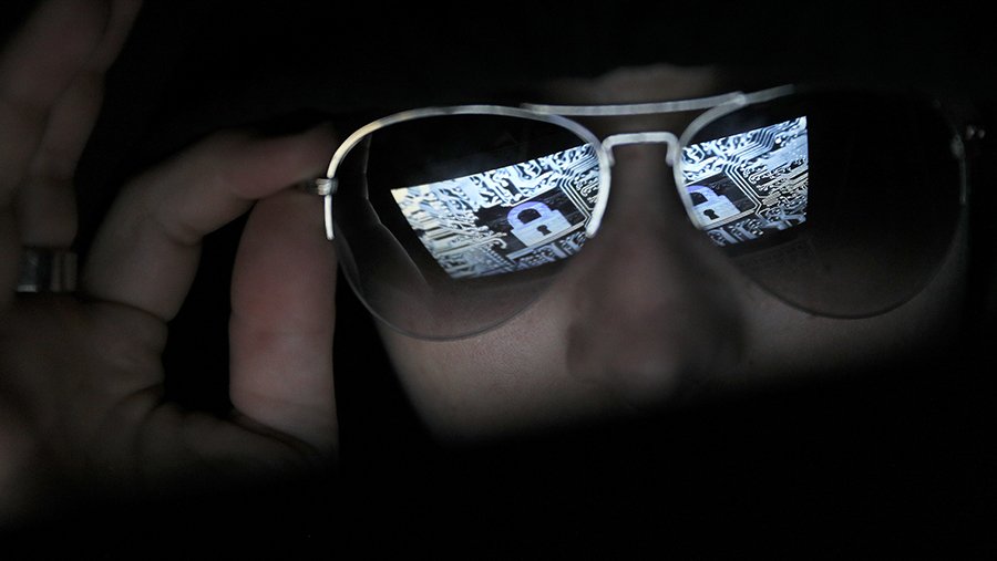 США и Великобритания внесли семь россиян в список санкций за кибердеятельность