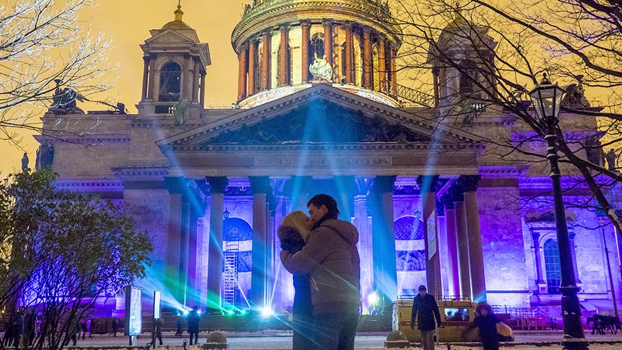 Названы лучшие направления для романтического путешествия по России