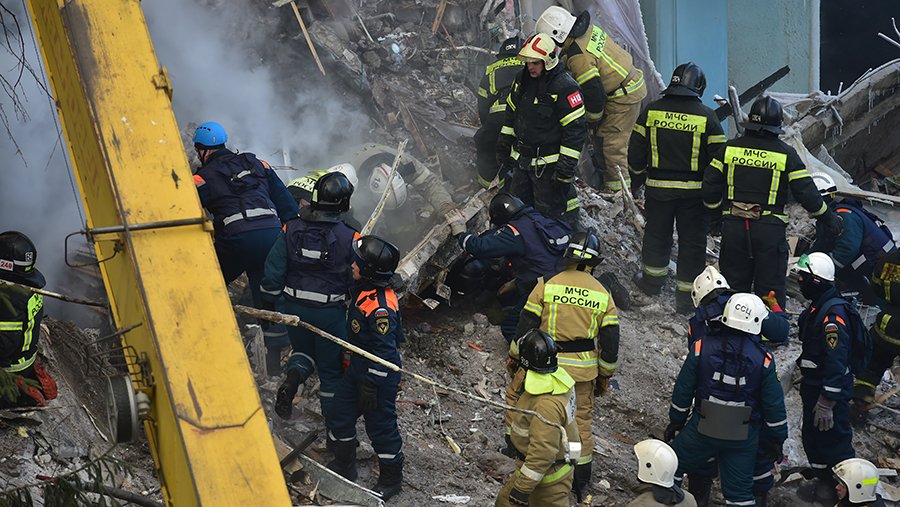 На месте взрыва дома в Новосибирске нашли пятого погибшего