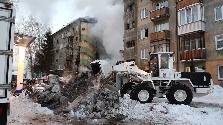 В Новосибирске обнаружили тело 13-го погибшего после взрыва газа в жилом доме