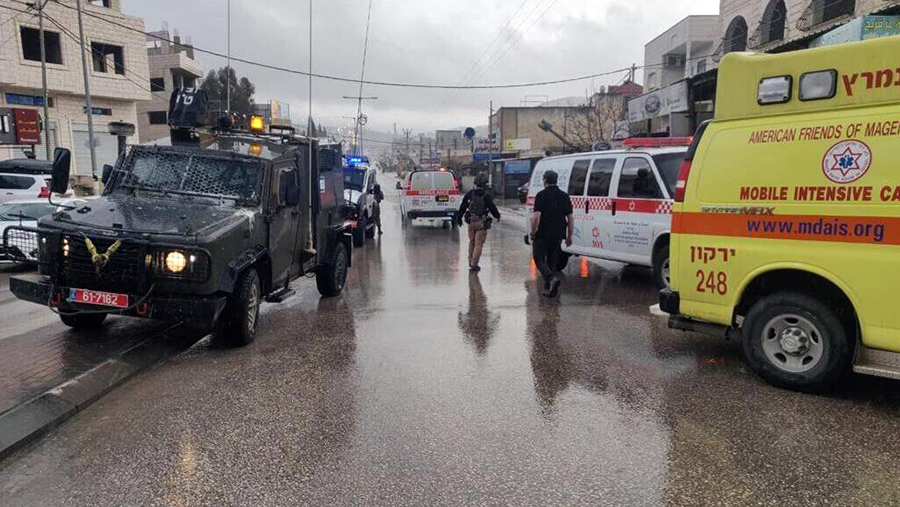 Неизвестный открыл стрельбу в городе Хувара на Западном берегу Иордана