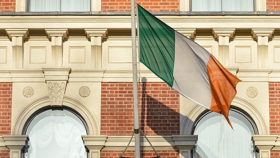 Ирландский регулятор выписал Facebook рекордный штраф