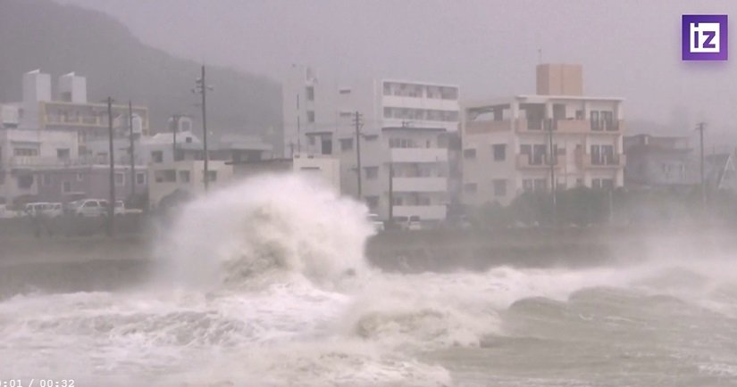 Число жертв тайфуна «Канун» в Японии достигло двух