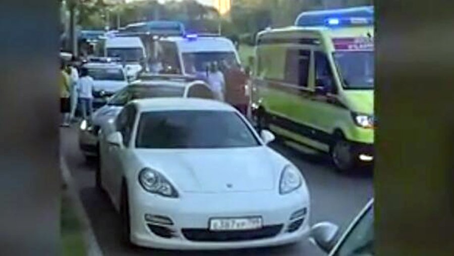 Сбитый уехавшим водителем ребенок скончался в Москве