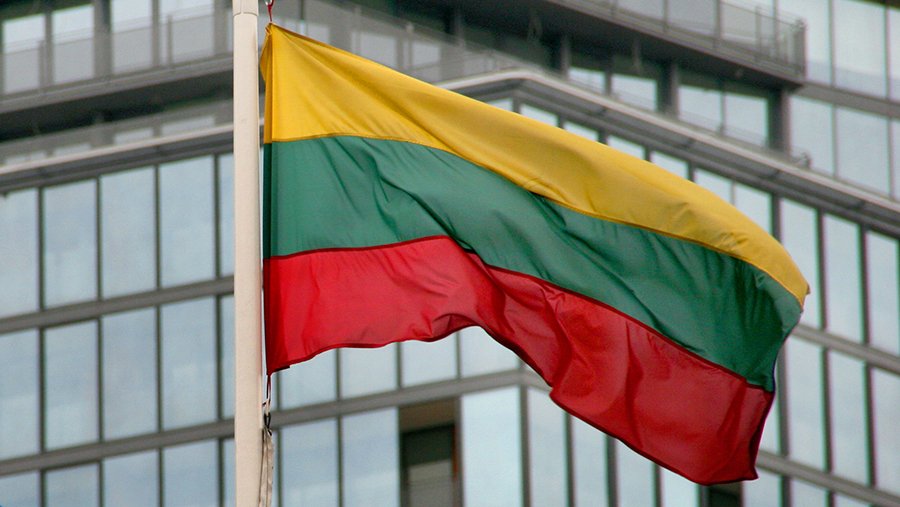 Власти Литвы признали угрозой нацбезопасности страны более 250 россиян
