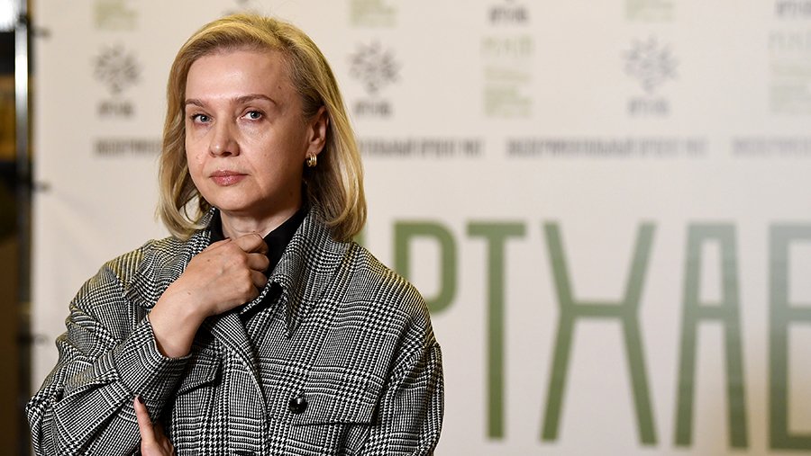 Режиссер Брусникина рассказала об отношении коллег к Ирине Мирошниченко