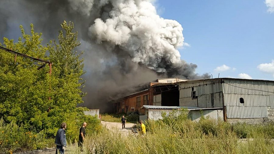 Пожар на заводе аккумуляторов в Воскресенске локализовали