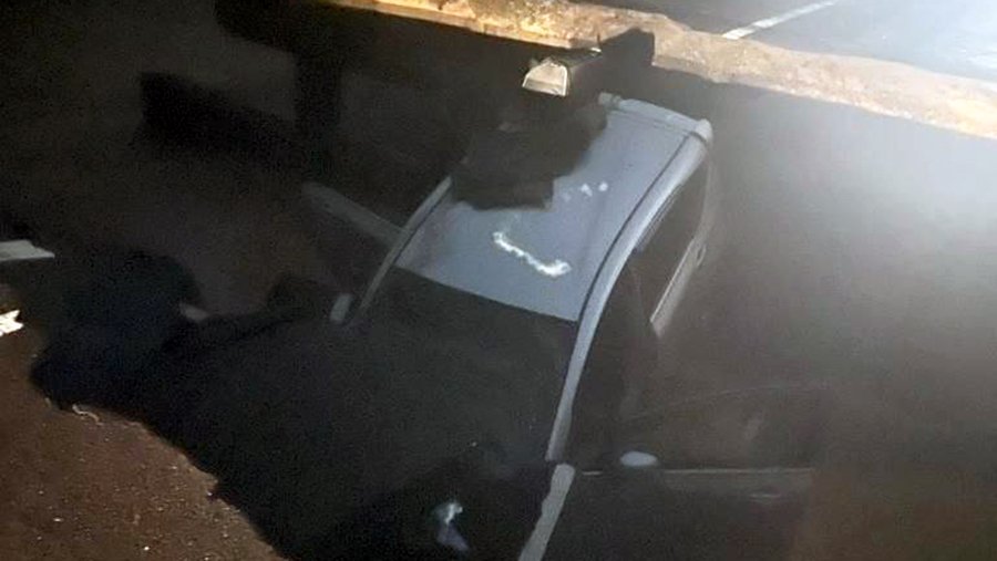 Автомобиль упал в воду в результате обрушения моста в Приморском крае