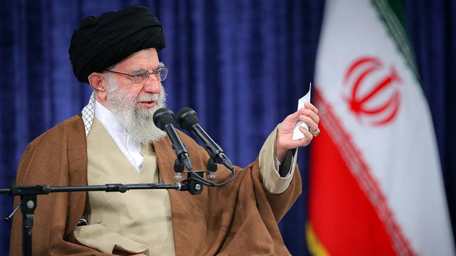 Хаменеи призвал исламские страны временно прервать отношения с Израилем0