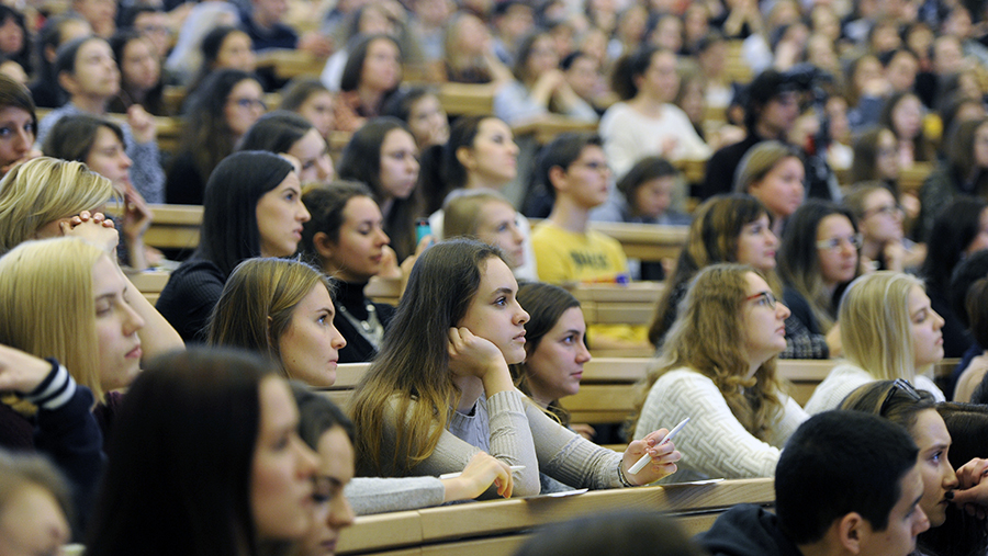В ЛДПР предложили обязать родителей содержать учащихся детей до 23 лет