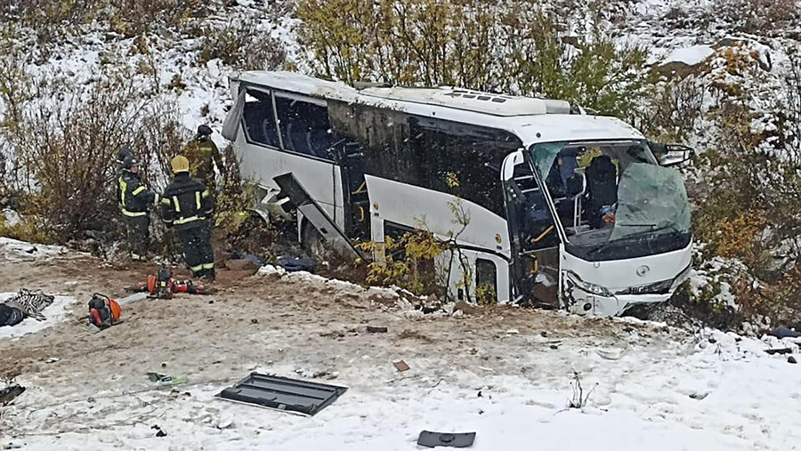 Число погибших в ДТП с автобусом в Якутии выросло до четырех