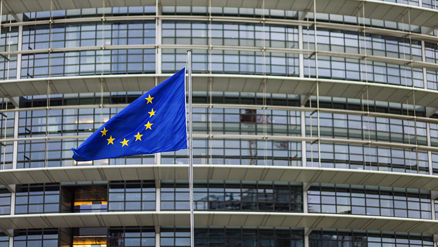 Немецкий генерал указал на попытку США переложить на ЕС ответственность за Украину