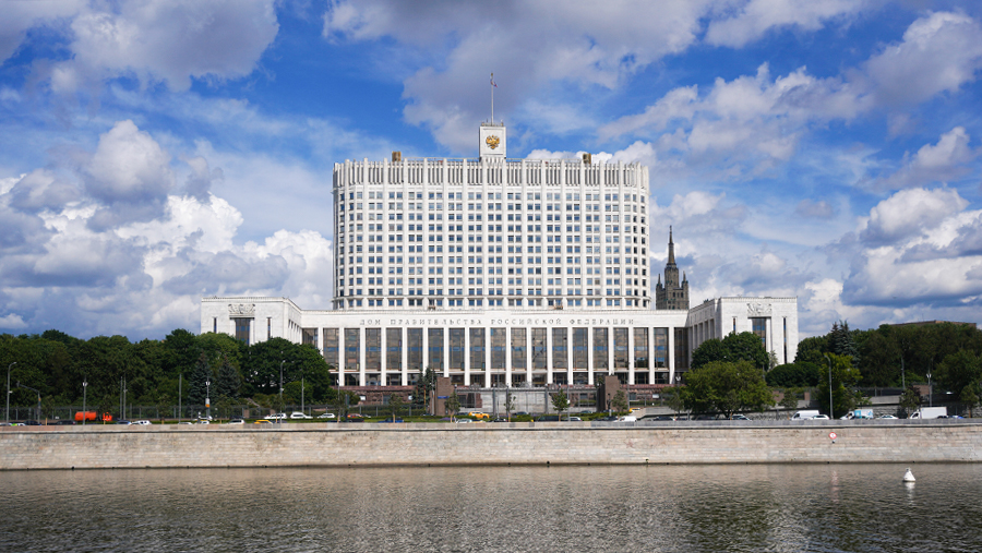 Правительство РФ утвердило перечень навязывающих деструктивные ценности стран