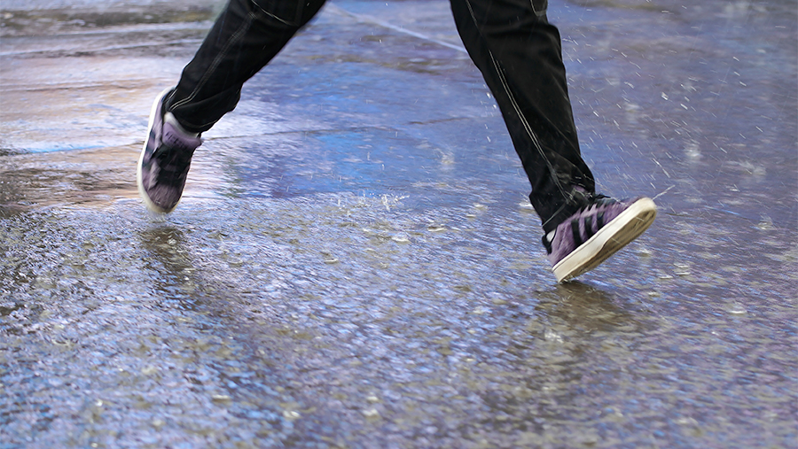 До половины месячной нормы осадков может выпасть в Москве 6 и 7 октября