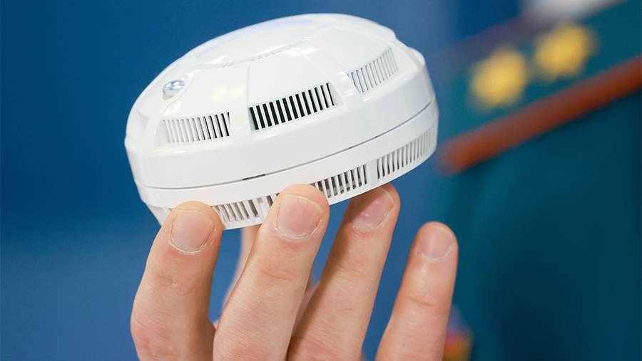 МЧС предупредило о мошенничестве с продажей пожарных извещателей