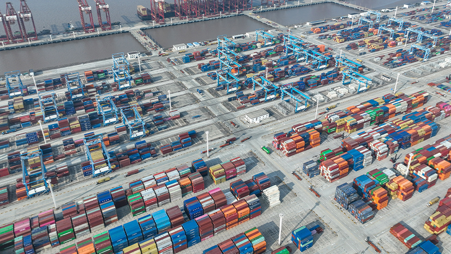 В Европе предрекли убытки из-за торговой войны США и Китая