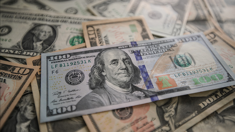 Международные резервы РФ выросли до рекордных $658 млрд
