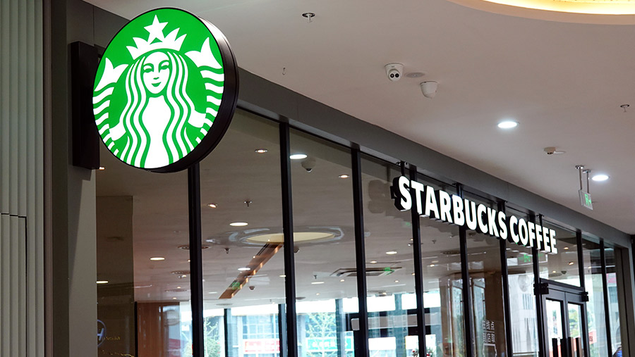 В США сотрудники Starbucks объявили забастовку из-за нового дресс-кода