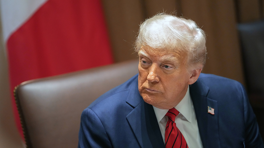 СМИ сообщили о снижении популярности США в мире после возвращения Трампа в Белый дом