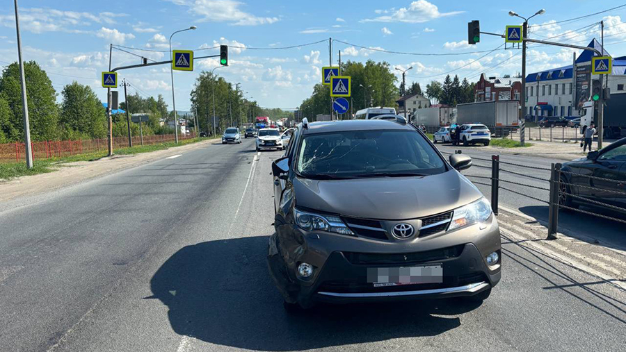В Чувашии три пешехода пострадали в результате наезда автомобиля