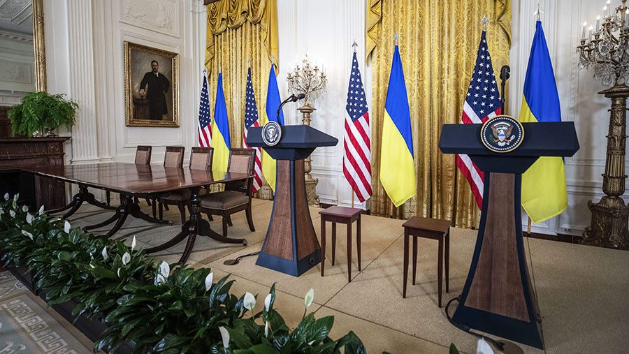 WP узнала о попытках НАТО держать Трампа и Зеленского на расстоянии