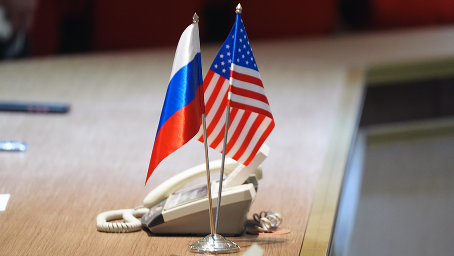 Ушаков объяснил перенос переговоров РФ с США несогласием по месту встречи