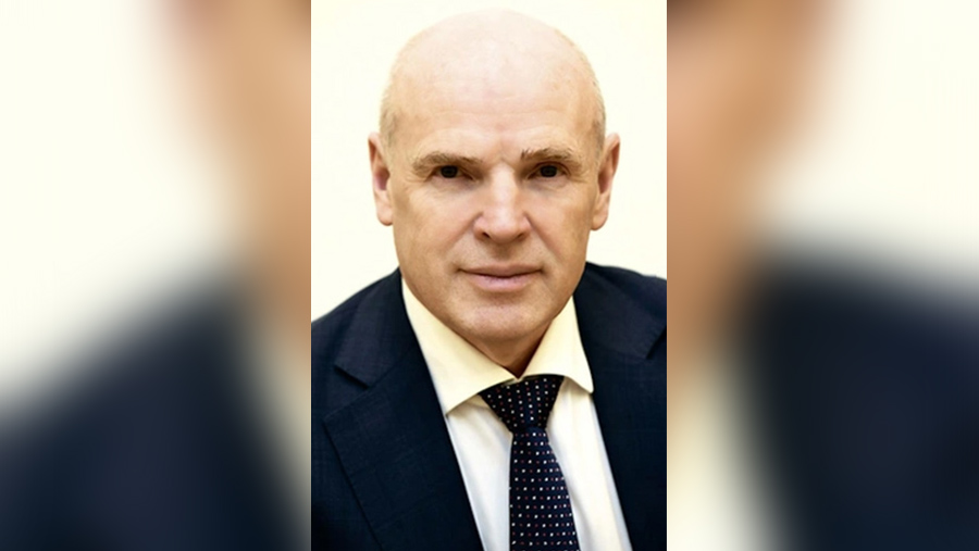 Вице-губернатор Ленобласти Петров умер в загородном доме