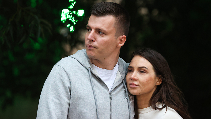 Суд продлил домашний арест блогерам Чекалиным до 26 июля