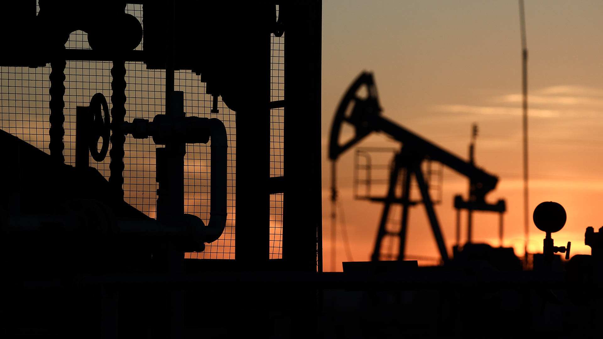 Орбан призвал ЕС отменить запрет на нефть и газ из РФ из-за ситуации вокруг Ирана