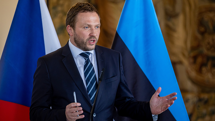 Глава МИД Эстонии Цахкна сравнил Европу с жирным котом в военном вопросе