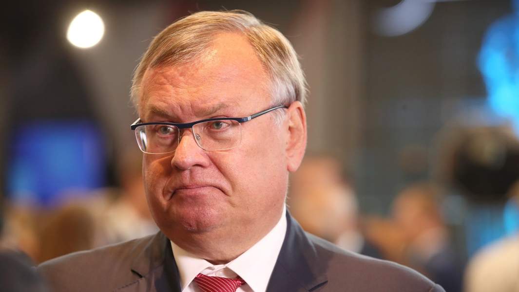 Андрей Костин