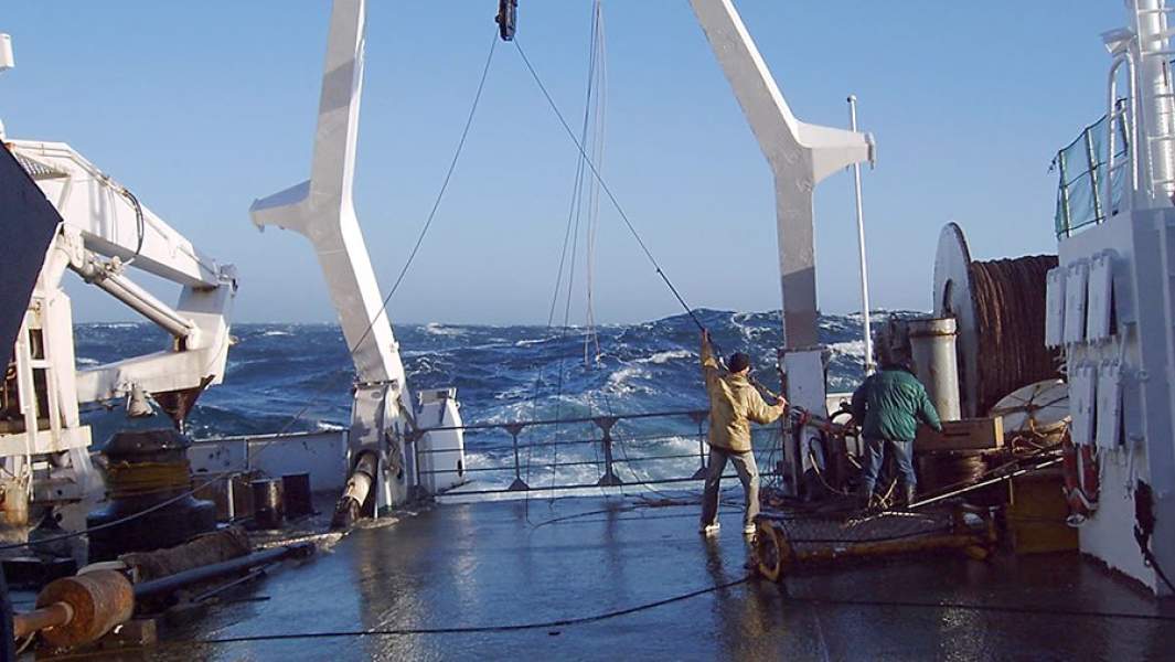 Научно-исследовательское судно «Академик Мстислав Келдыш» во время экспедиции в Карском море