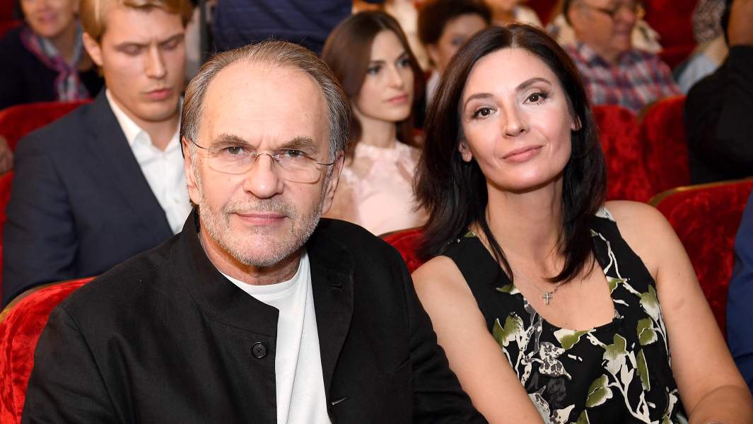 Актер Алексей Гуськов с женой актрисой Лидией Вележевой