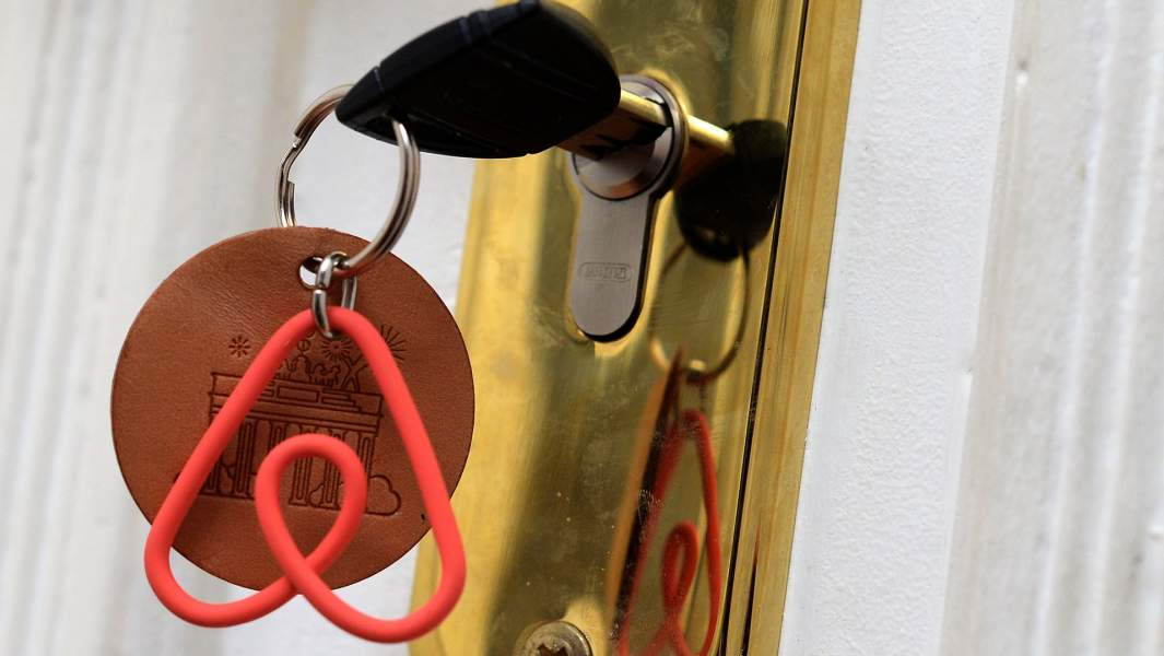 ключ с брелком Airbnb