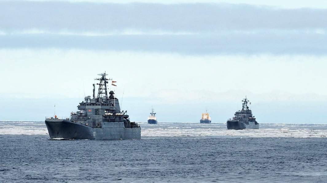 Переход кораблей Северного флота по Северному морскому пути