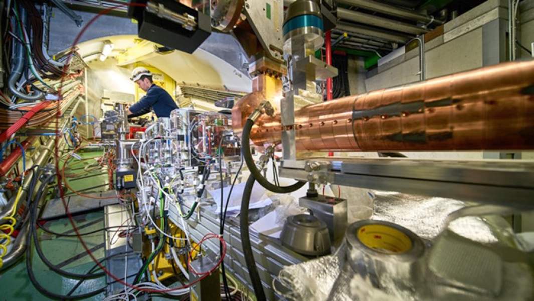 Ускоритель частиц в ЦЕРНе